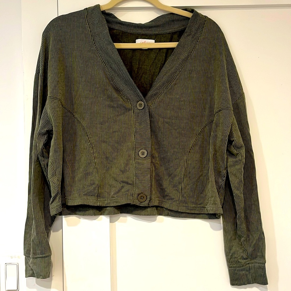 Green cropped button down cardigan